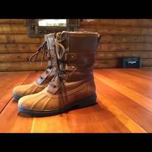 Clark’s combat boots size 8.5